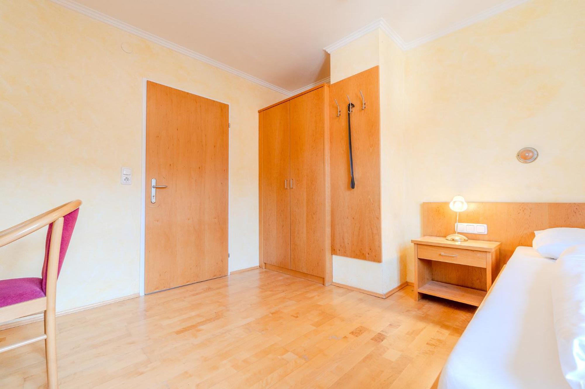 Whats-App Self-Check-In - Villa Maria Theresia Bad Goisern Habitación foto