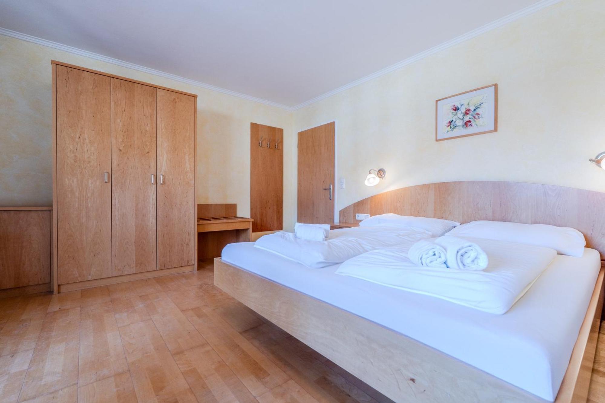 Whats-App Self-Check-In - Villa Maria Theresia Bad Goisern Habitación foto