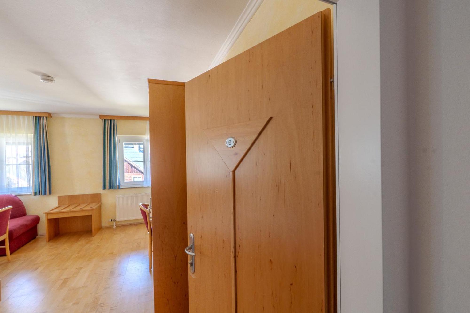 Whats-App Self-Check-In - Villa Maria Theresia Bad Goisern Habitación foto