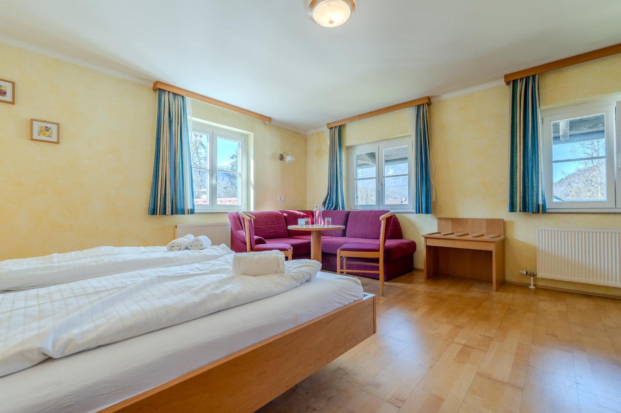 Whats-App Self-Check-In - Villa Maria Theresia Bad Goisern Habitación foto