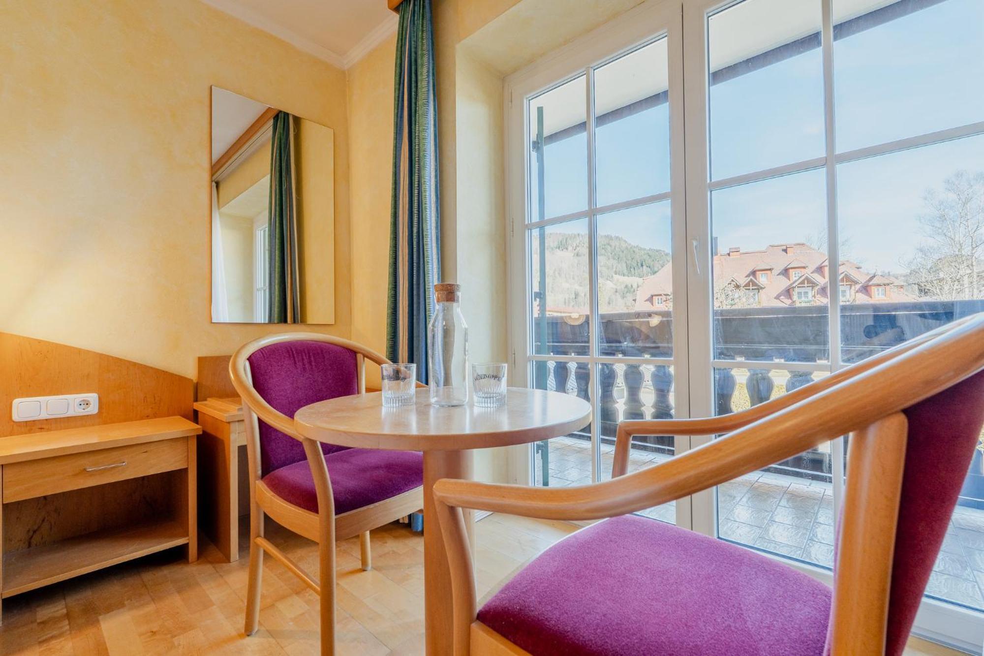 Whats-App Self-Check-In - Villa Maria Theresia Bad Goisern Habitación foto